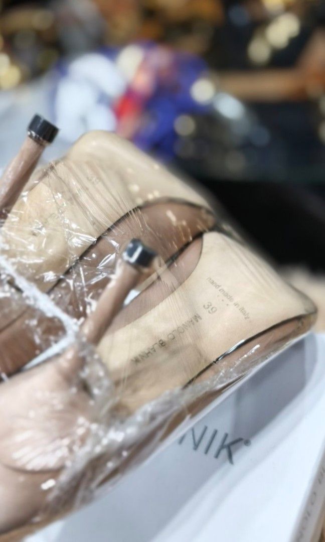 Authentic Manolo Blahnik Heels (Category: Heels) located in La Trinidad. Submitted by designerluxeshop (Listing ID 1471074632, Image 2). Description: Pre-owned Manolo Blahnik heels 👠 with authenticity document and box size 39, 💯% original, minor signs of usage, shipping is free, message us if interested, delivery is ready onhand discount is offered for cash buyer layaway is accepted 20% downpayment 80% balance payable up to 4-6months.