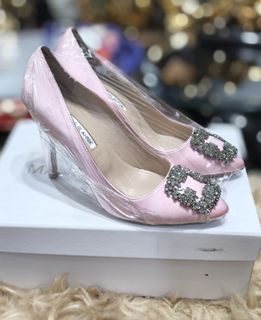 (Category: ) located in . Submitted by designerluxeshop (Listing ID 1471075269, Image 1). Description: .