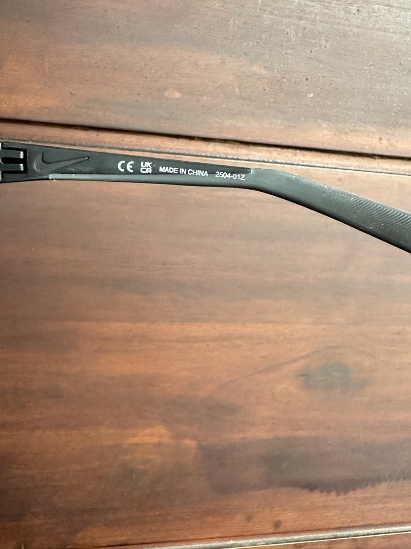 Authentic Nike Sunglasses (Category: Sunglasses & Eyewear) located in Quezon City. Submitted by nej_20 (Listing ID 1470988928, Image 3). Description: Original Sunglasses 💯 Brandnew 💯 Fixed Price ‼️ It comes in a ziplock bag with a leaflet included. What you see is what you get. 📍 Quezon City.