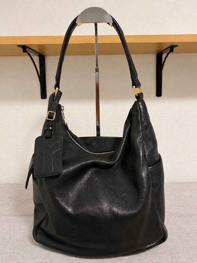 Authentic YSL Hobo (Category: Luxury Bags & Wallets) located in Paoay. Submitted by ysmattic (Listing ID 1471108879, Image 1). Description: 100% guaranteed authentic!.