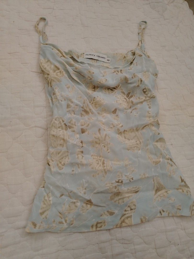 Baby blue cowl neck camisole (Category: Sleeveless) located in Panabo. Submitted by _elfiethreads (Listing ID 1471058239, Image 2). Description: Small-med No flaws.