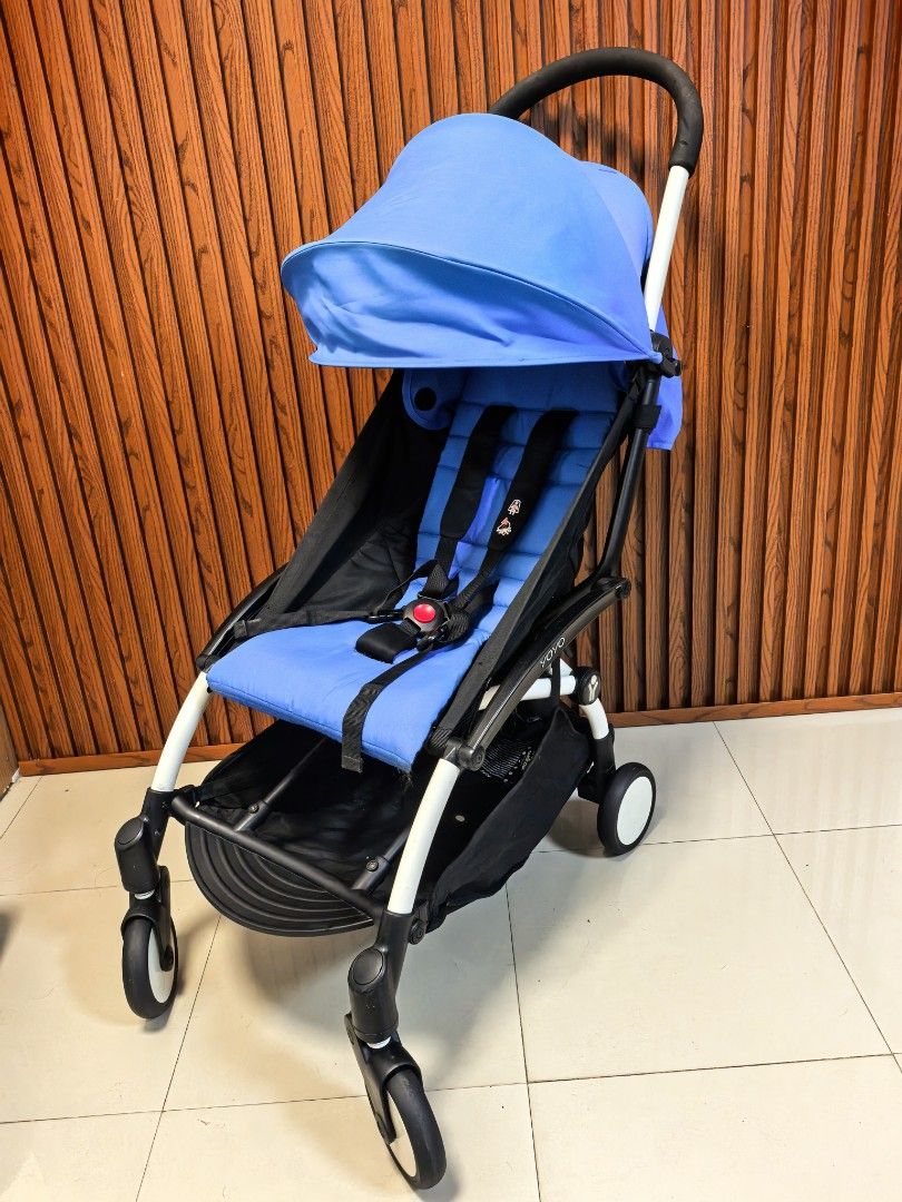 Babyzen by yoyo+ (Category: Strollers) located in Manila. Submitted by miradoming32070 (Listing ID 1470964232, Image 3). Description: Babyzen yoyo+ 9,000👌 For 3months up to toddler Adjustable seat Lightweight Compact fold Cabin approved any airlines cabin Loc :bagumbong caloocan.