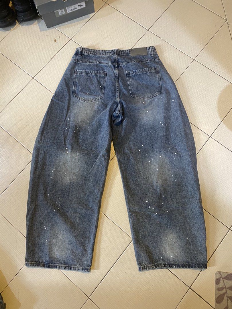 Baggy Balloon Jeans (Category: Jeans) located in Tarlac. Submitted by linchua1 (Listing ID 1470951005, Image 2). Description: Bought this from shein .