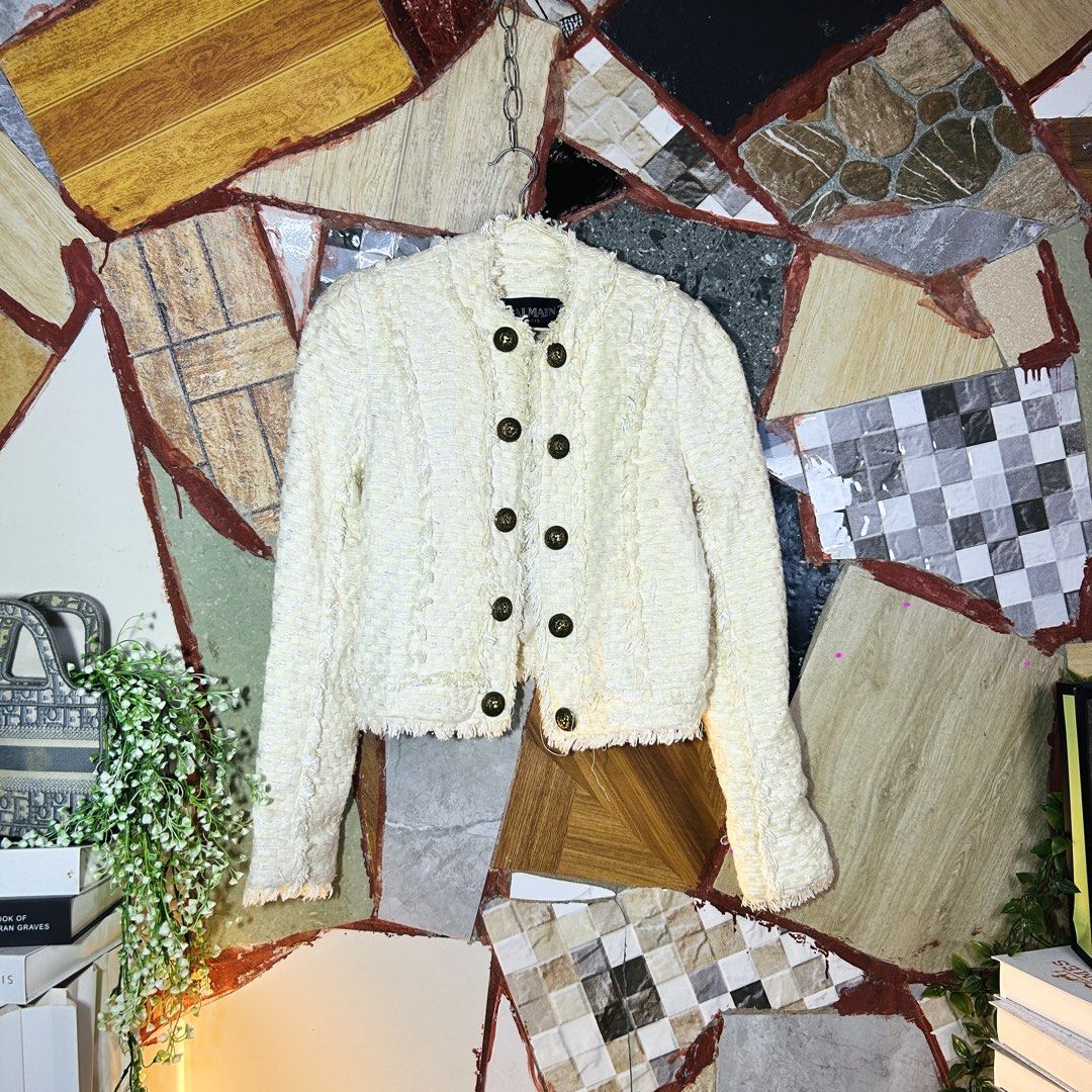 Balmain tweed jacket (Category: Luxury Apparel) located in Baguio. Submitted by kckc_luxury (Listing ID 1471095831, Image 1). Description: 🌸 TINY PINK SPOTS ARE LENS DAMAGE, NOT CLOTH STAINS ————————— ❗️KINDLY READ BEFORE MAKING AN OFFER❗️ LISTING DETAILS size:S width x length (inches):19x22 condition: GOOD CONDITION --- MOP: Gcash / BPI MOD: J&T / JRS LOCATION: Baguio City --- NOTE: • Manage your expectations • Photos did not go under any edit 