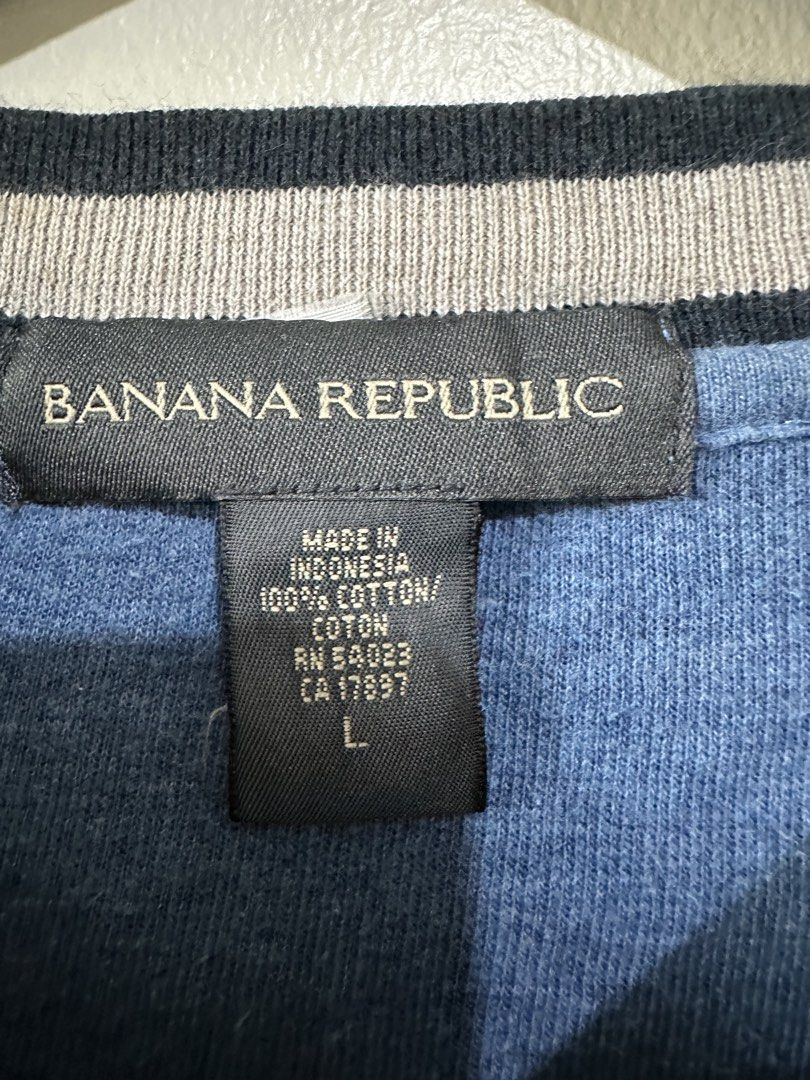 Banana Republic Long Sleeve (Category: Sleep and Loungewear) located in Manila. Submitted by kurbym (Listing ID 1471020827, Image 2). Description: Size Large Banana Republic No issue .