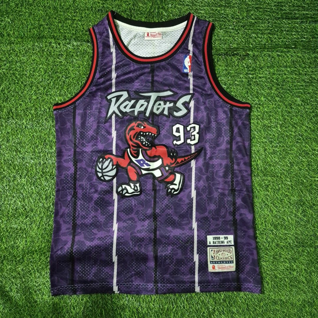 Bape Toronto Raptors (Category: Tshirts & Polo Shirts ) located in Manila. Submitted by lowkeyitemsss (Listing ID 1471042754, Image 2). Description: size large no issue.