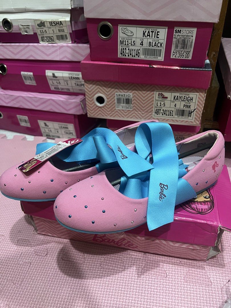 Barbie Doll shoes (Category: Babies & Kids Fashion) located in Antipolo. Submitted by wearyourbrand.ph (Listing ID 1470981478, Image 1). Description: Size 3/34 Age: 9-11 .