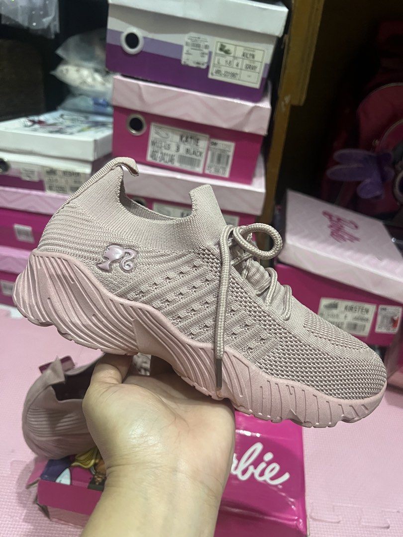 Barbie rubber Shoes (Category: Shoe inserts) located in Antipolo. Submitted by wearyourbrand.ph (Listing ID 1470979492, Image 3). Description: Size 4/ 35 .