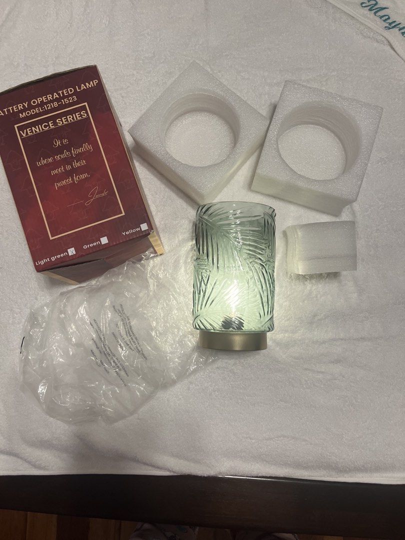 Battery Operated Lamp (Category: Lighting) located in Marikina City. Submitted by crewstuff (Listing ID 1471068510, Image 2). Description: Never used. Bought in USA..