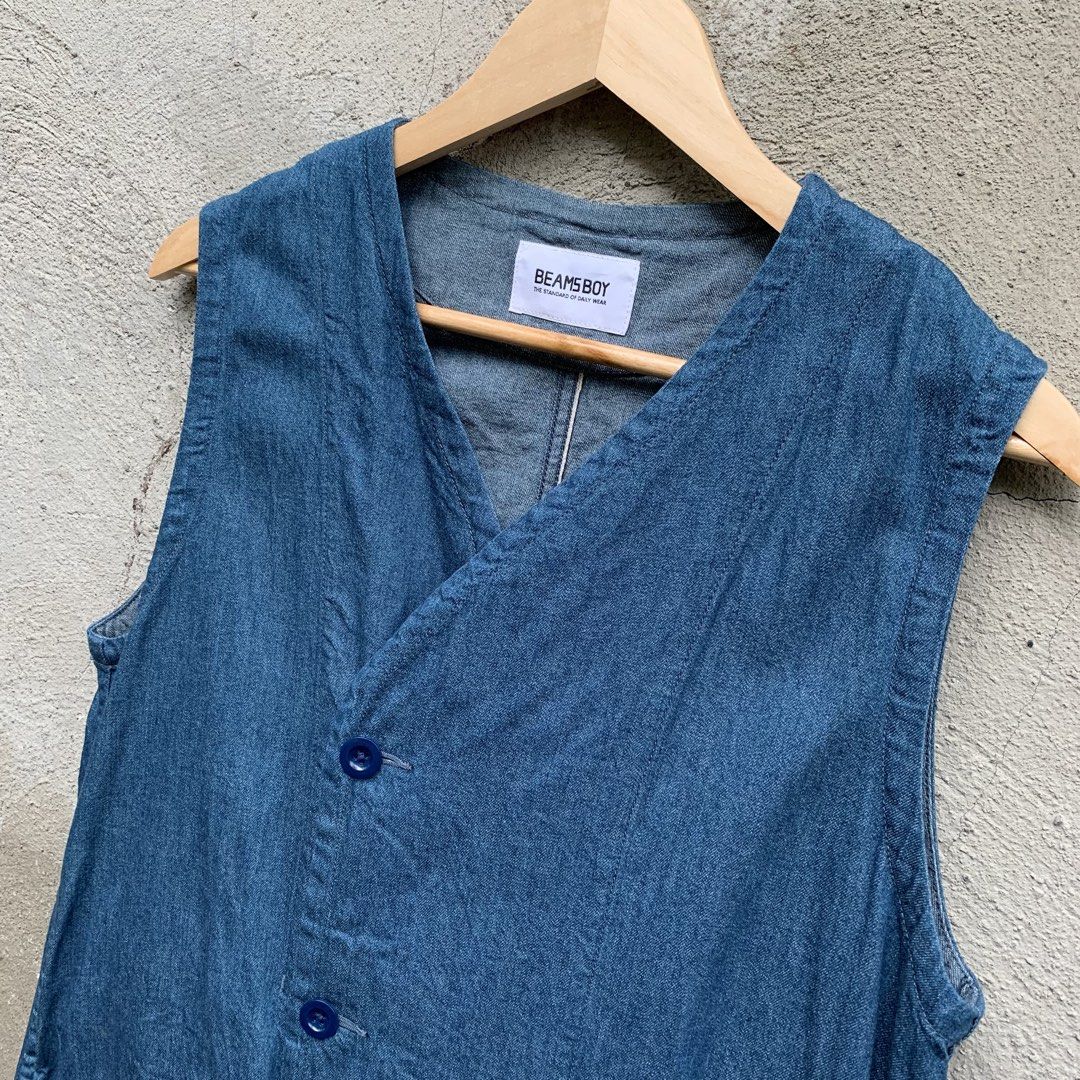 BEAMS BOY Oversized Reversible Denim Vest (Category: Vests) located in Sindangan. Submitted by holy_thrift (Listing ID 1471051330, Image 2). Description: - BEAMS BOY Oversized Reversible Denim Vest - width / 20.5 - length / 30 - no issue - free shipping.