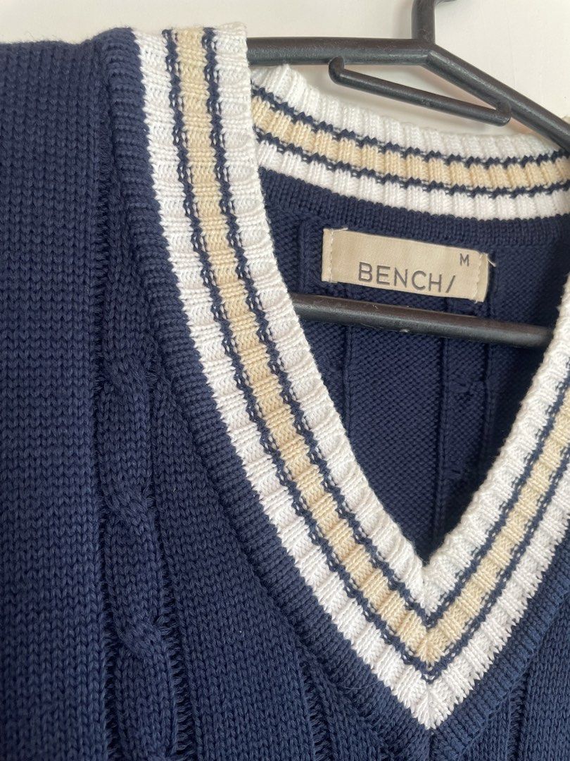 Bench Flat Knit Vest (Category: Vests) located in Santa Rosa. Submitted by sansribal (Listing ID 1470975239, Image 2). Description: – unisex – worn once – size m on tag – can fit medium to xl negotiable so long as you’re a sure buyer. 📍 santa rosa laguna 📦 j&t or lalamove.