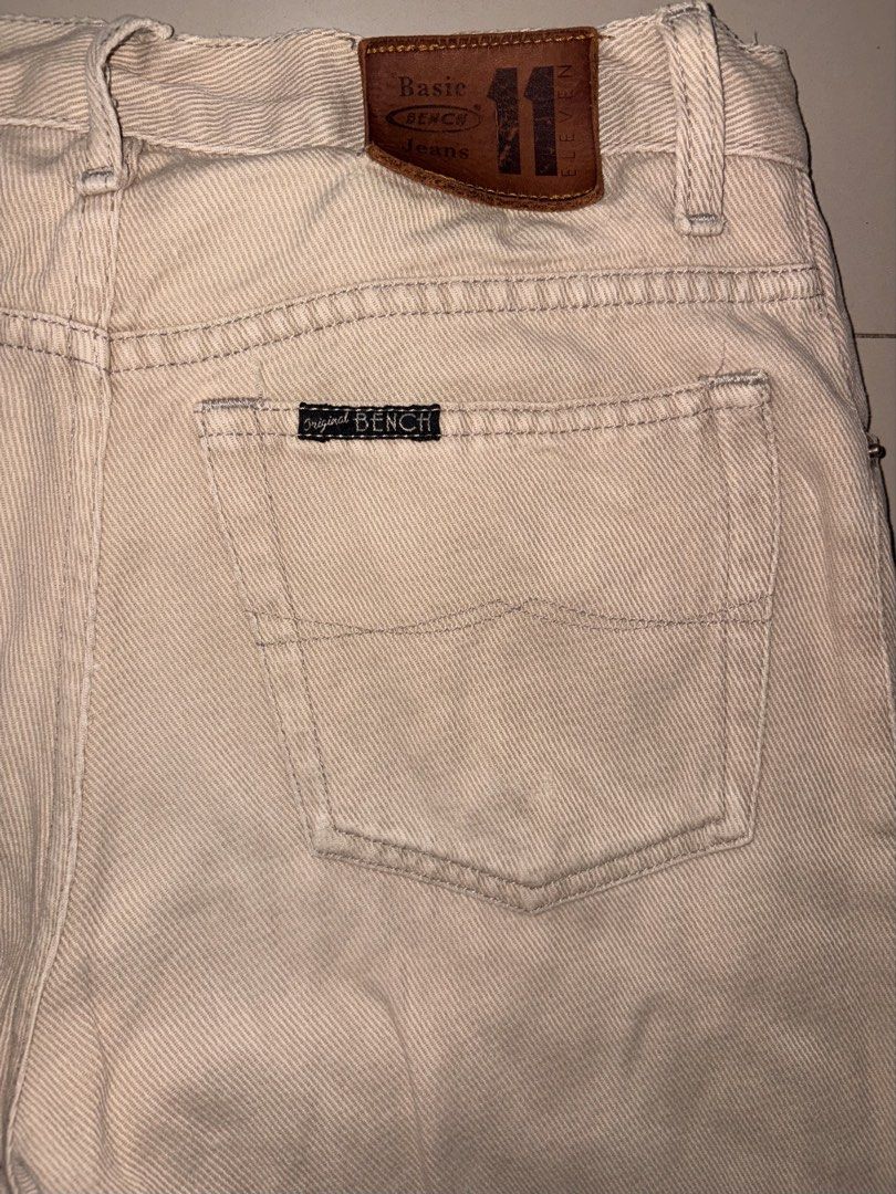 113. BENCH/ Men's Basic Denim Khaki Jeans (Size 29) - Straight Leg (Category: Jeans) located in Manila. Submitted by athenabrave (Listing ID 1470986839, Image 3). Description: Selling a pre-loved pair of authentic BENCH/ jeans in a versatile khaki/beige color. Perfect everyday basic that pairs easily with any sneakers, tees, or hoodies. Product Details: • Brand: Authentic BENCH/ (Eleven / Basic Denim line) • Size: Men’s 29 (Waist) • Fit: Straight