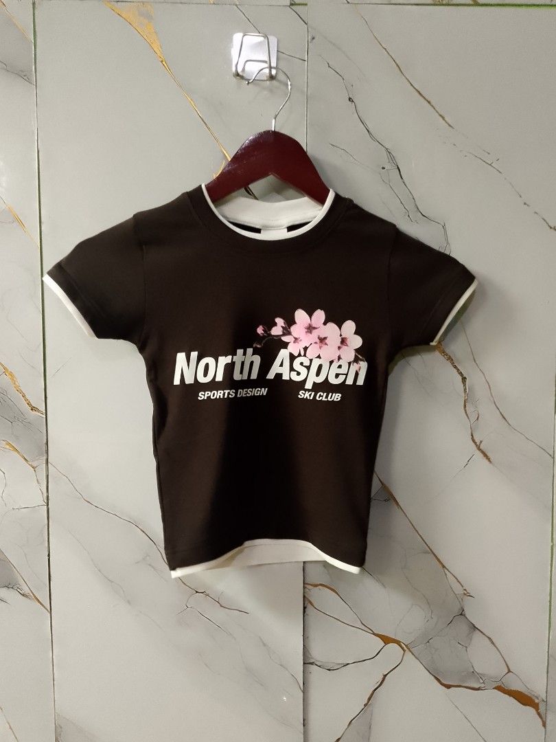 Bershka Top (Category: Shirts) located in Rodriguez. Submitted by micscloset___ (Listing ID 1471092591, Image 1). Description: - size: xs to s - brand new with tag - no issue.