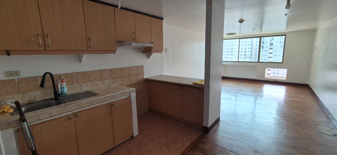 (Category: ) located in . Submitted by eddie.co (Listing ID 1471109665, Image 1). Description: .
