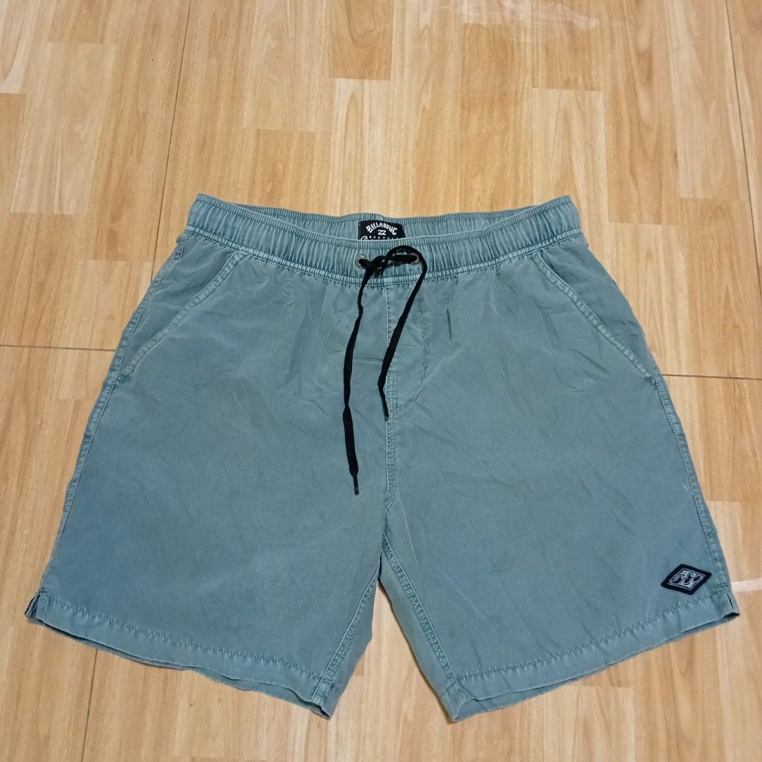 BILLABONG BOARDSHORTS (Category: Shorts) located in Lingayen. Submitted by prince-cacatian (Listing ID 1471062164, Image 1). Description: Size: 32 Dimes: W32-38 L17 Good condition No issue Color rate 9.8-10.