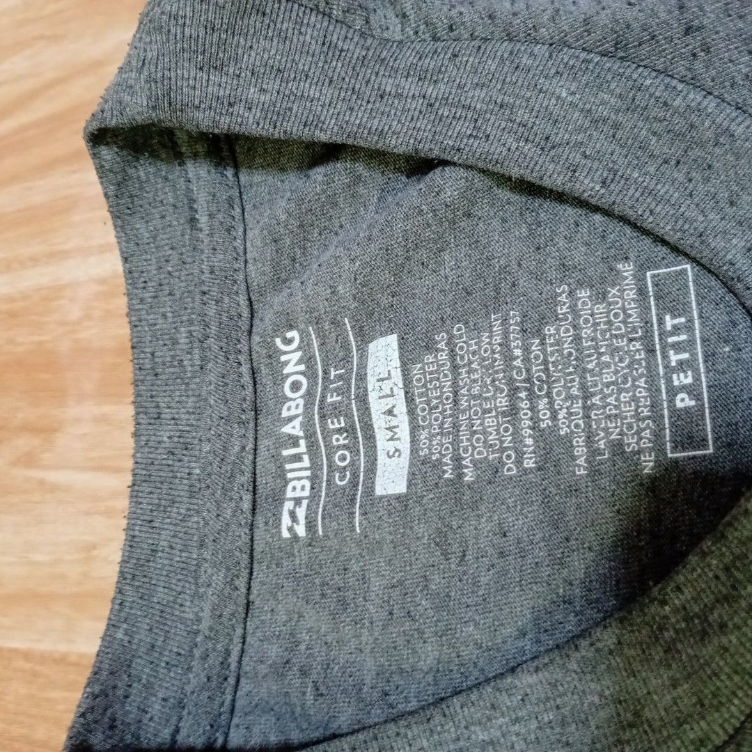 BILLABONG TSHIRT (Category: Activewear) located in Lingayen. Submitted by prince-cacatian (Listing ID 1471063064, Image 2). Description: Dimes: W20 L26 Good condition No issue Color rate 9.5-10.