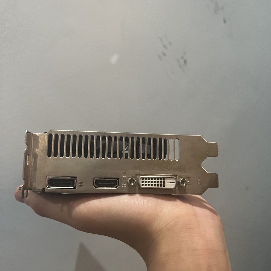 Biostar Dual Fan Graphics Card (Category: Computer Parts) located in Quezon City. Submitted by silentowl_1cc658 (Listing ID 1470976464, Image 1). Description: I think you need this! RX560 4gb dual fan Biostar No issue unlimited test!!! Only @₱2500 can’t go lower Q.C Luzon Avenue.
