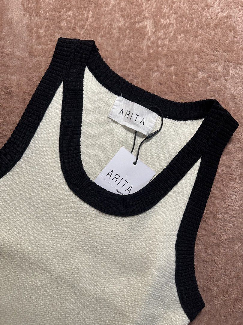 BLACK & CREAM CASUAL TOP (Category: Others Tops) located in Cavite. Submitted by prelovedbyreluv (Listing ID 1471077530, Image 2). Description: stretchable // small to medium bought in thailand 🇹🇭.