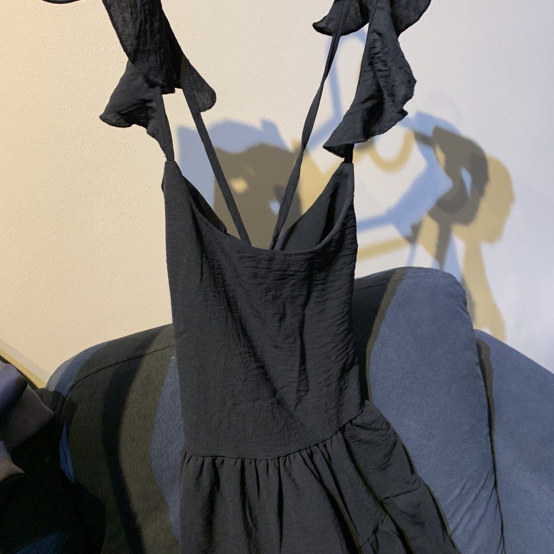 Black Dress (Category: Dresses) located in Pasay City. Submitted by xoxoblair (Listing ID 1471021753, Image 3). Description: With Tags.