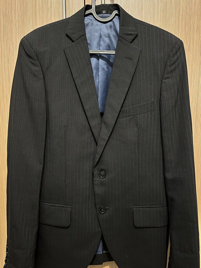 Black Pinstripe Wool Suit Jacket Blazer with Blue Lining (Category: Coats, Jackets and Outerwear) located in Quezon City. Submitted by vwfndrskprs (Listing ID 1471025266, Image 3). Description: Black oversized wool blazer with faint blue pinstripes 70% wool No flaws Boxy oversized fit Perfect for wide pants Fits M-L women Fits S men 16” shoulders Up to 38” bust 28” length.