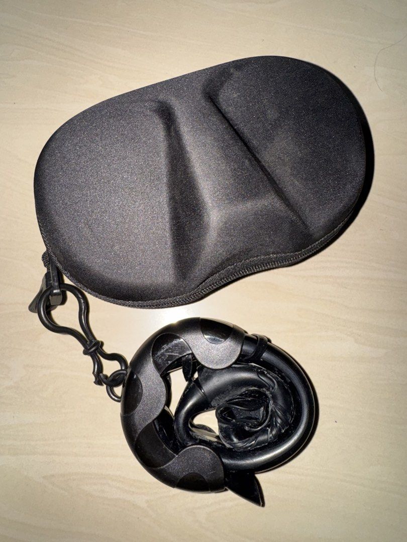 Black Scuba Diving Mask Foldable Snorkel and Hard Case (Category: Water Sports) located in Manila. Submitted by mixi_lexi (Listing ID 1471045880, Image 2). Description: - All-black adult size dive set - Tempered glass mask with adjustable strap - Flexible roll-up snorkel with clip holder - Includes sturdy molded hard zipper case for travel and storage - Perfect for freediving, snorkeling, and travel.