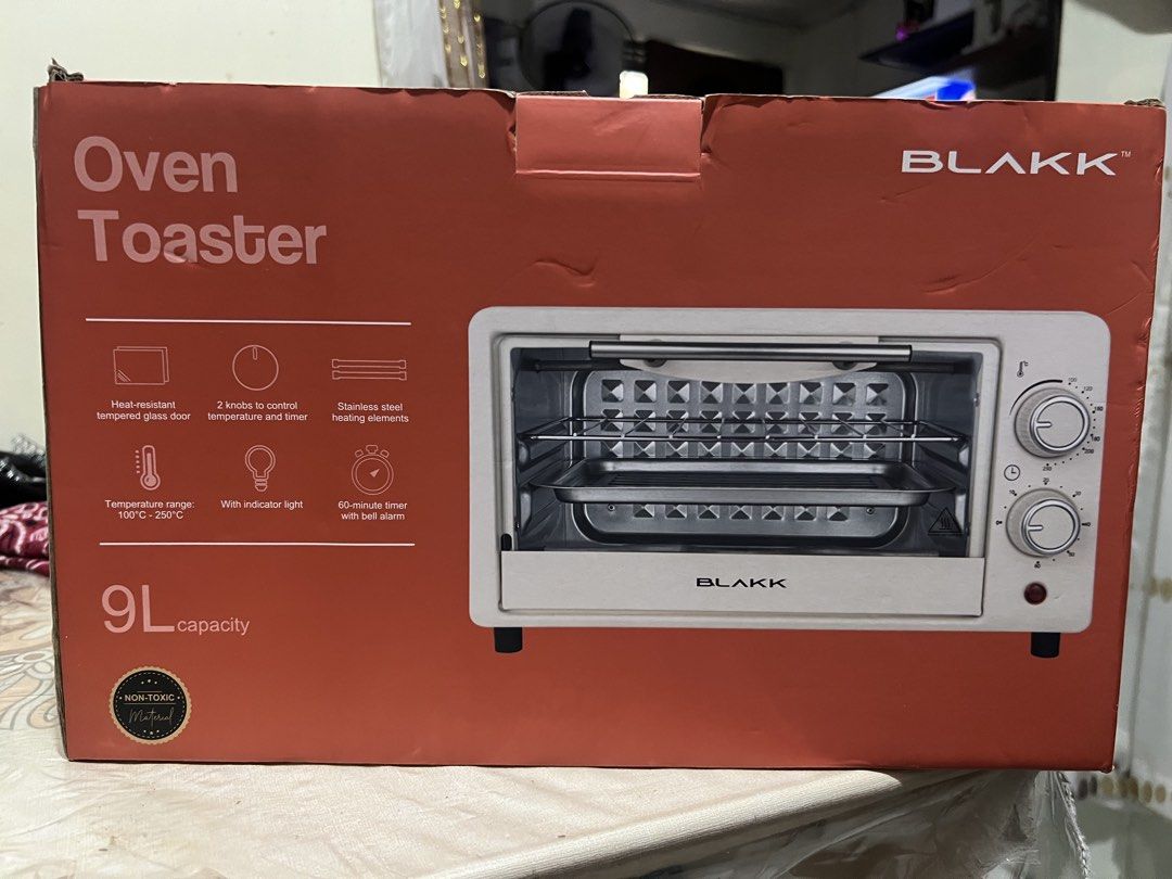 Blakk Oven toaster (Category: Ovens & Toasters) located in Makati City. Submitted by transactwithme (Listing ID 1470980411, Image 1). Description: BLAKK OVEN TOASTER - Brand New - 9-Liter Capacity - Stainless Steel - 100-250 Degree Celsius - Sleek Design - Cream color - Light weight - Heavy duty Still negotiable Buyer will shoulder the shipping/delivery fee Makati location.
