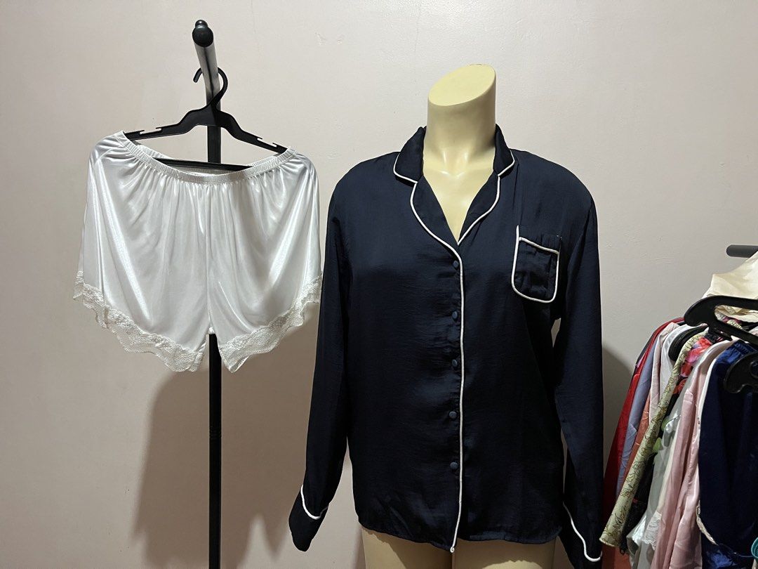 Blue & White Silk Sleepwear (Category: Undergarments & Loungewear) located in Manila. Submitted by mamamogreen69 (Listing ID 1471070884, Image 1). Description: 📍LOC: SANTOLAN, PASIG CITY 🚛 COURIER: LALAMOVE, SHOPE CHECK OUT, PICK-UP ✅ MINE NOW, PM NOW ✅ PAY FIRST ✅ ISSUES WILL BE MENTIONED ✅ 1 DAY RESERVATION ONLY ✅ PM THE SELLER FOR MORE DETAILS BUYER WILL SHOULDER THE SHIPPING FEE ‼️.