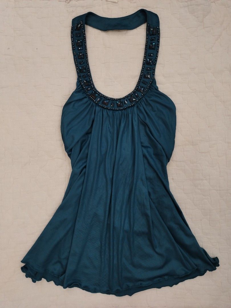 Blue beaded halter top (Category: Sleeveless) located in Panabo. Submitted by _elfiethreads (Listing ID 1471058026, Image 1). Description: Medium Garterized No issues.