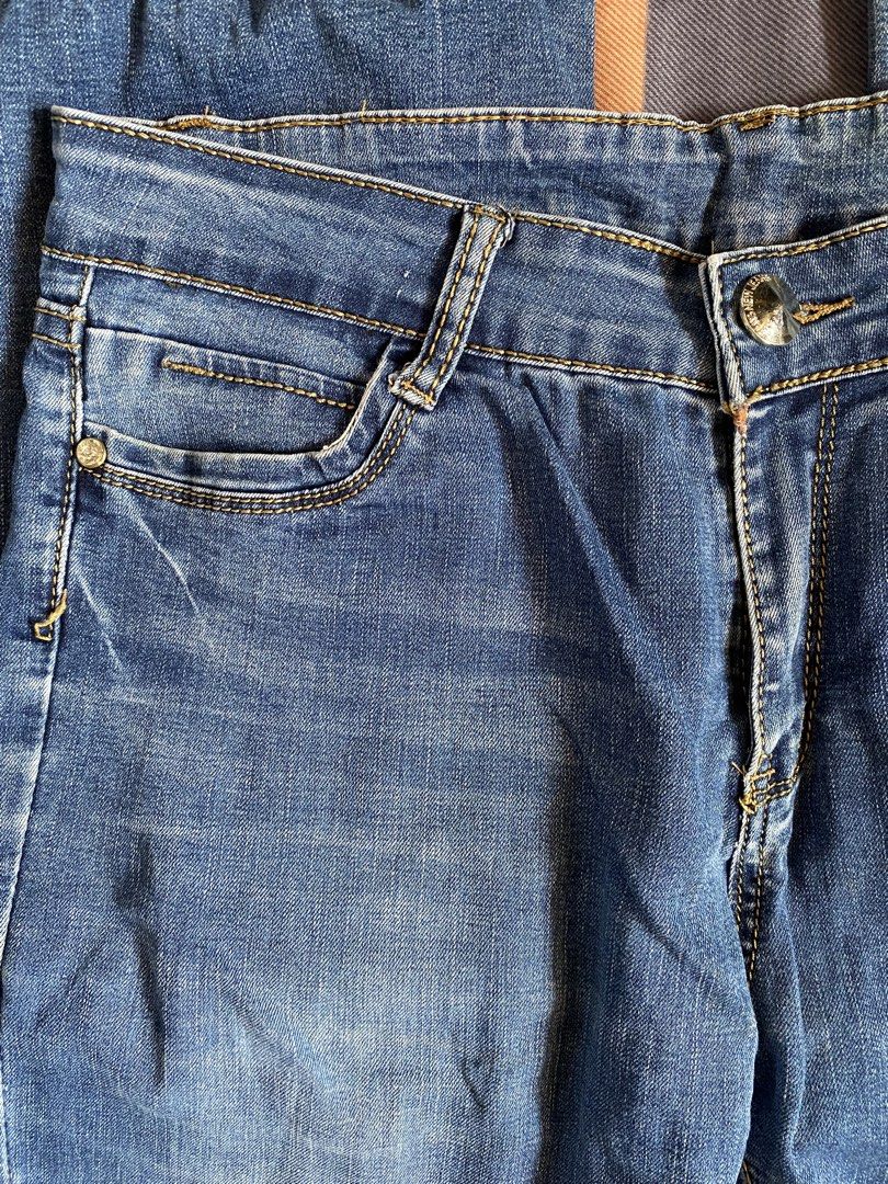 Blue Denim Jeans Bundle (Category: Jeans) located in Manila. Submitted by heyheyruok (Listing ID 1470963937, Image 2). Description: - Set of 2 pairs of blue denim jeans - Slim/skinny fit style - Washed blue finish with subtle fading - Classic button closure, belt loops, and front/back pockets - Easy to pair with any top for daily wear.