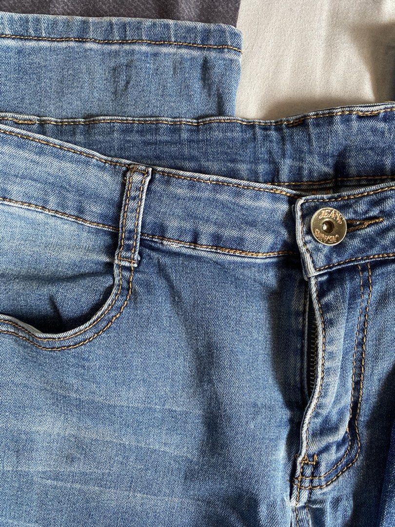 Blue Denim Jeans Bundle (Category: Jeans) located in Manila. Submitted by heyheyruok (Listing ID 1470963937, Image 3). Description: - Set of 2 pairs of blue denim jeans - Slim/skinny fit style - Washed blue finish with subtle fading - Classic button closure, belt loops, and front/back pockets - Easy to pair with any top for daily wear.