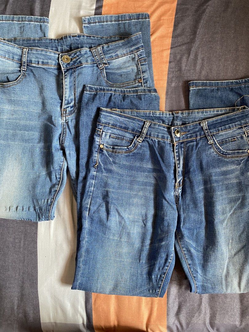 Blue Denim Jeans Bundle (Category: Jeans) located in Manila. Submitted by heyheyruok (Listing ID 1470963937, Image 1). Description: - Set of 2 pairs of blue denim jeans - Slim/skinny fit style - Washed blue finish with subtle fading - Classic button closure, belt loops, and front/back pockets - Easy to pair with any top for daily wear.