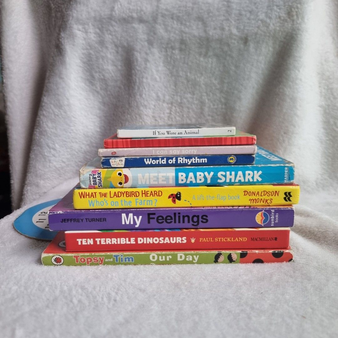 Boardbook bundle of 9 (Category: Children's Books) located in Taguig. Submitted by mayor_vito (Listing ID 1470933271, Image 2). Description: ✨️BOARDBOOK BUNDLE OF 8✨️ 5 big 4 small 🔖For take-all only, P450 LAST PRICE NA PLEASE can send video MOP: Payment 1st thru GCash, Maribank or BPI MOD: SCO, TCO, any Loc: Taguig City.