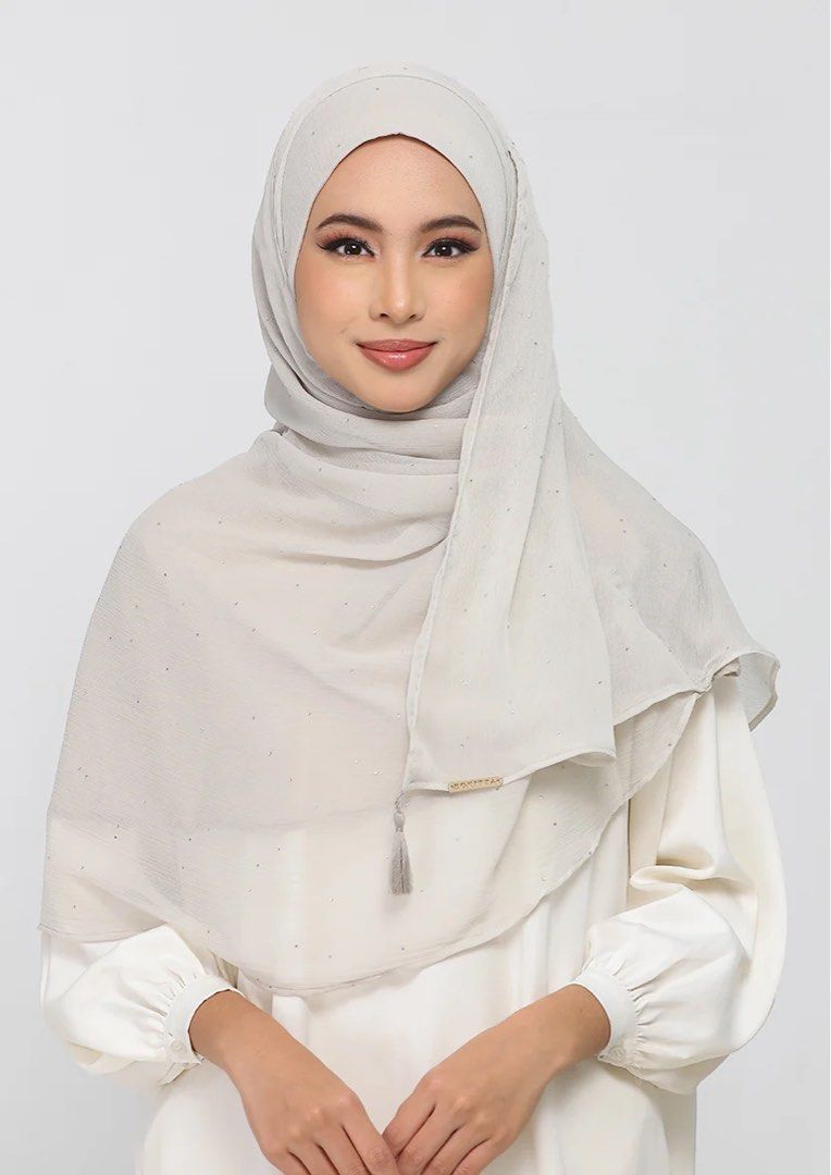 BOKITTA Chic Maxi Stone Crystals, Women's Fashion, Muslimah Fashion ...