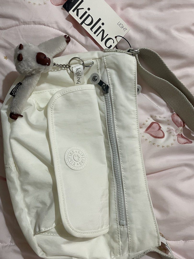 brand new kipling bag decluttering sale!! (Category: Cross-body Bags) located in Angeles City. Submitted by livingdollaccesories (Listing ID 1471006384, Image 2). Description: decluttering sale!! Brand new original kipling bag from us 104$ og price.