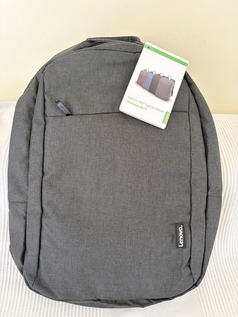 Brand New Laptop Bag (Category: Laptop Bags & Sleeves) located in Apalit. Submitted by minimaliztcloset (Listing ID 1470968832, Image 1). Description: Location: Angeles Pampanga Courier: J&T.