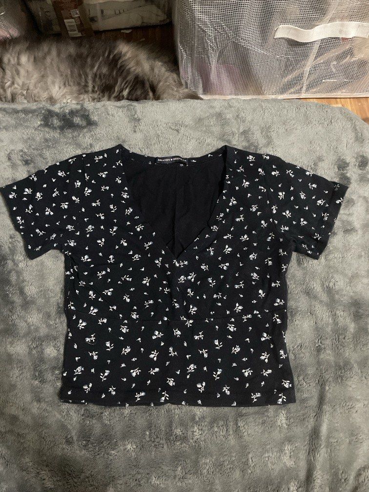 Brandy Melville (Category: Shirts) located in Cavite. Submitted by hnnhalxstlgtg (Listing ID 1471069269, Image 1). Description: .