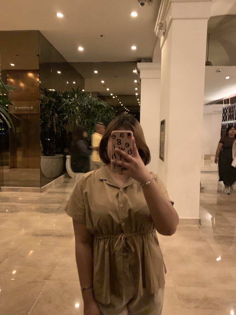 Brown Blouse. (Category: Blouses) located in Manila. Submitted by kuuurooomiii (Listing ID 1471095045, Image 1). Description: S-M fit. .