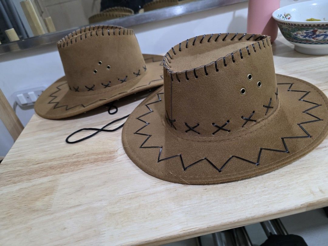 Brown cowboy hat western style (Category: Caps & Hats) located in Pasay City. Submitted by deal.point (Listing ID 1471075126, Image 2). Description: Pair pwede Kay mommy and daddy. Ma's malaki Yung Isa. Used once Lang. 600.