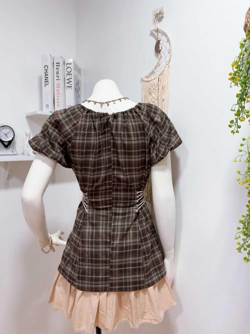 Brown Stripes Side String Dress L1 (Category: Dresses) located in Manila. Submitted by chloereicapsule (Listing ID 1471079592, Image 2). Description: S-M size, thick cotton fabric, garterize puff sleeves, can wear as offshie, color rate 10/10 pm for other inquiries .