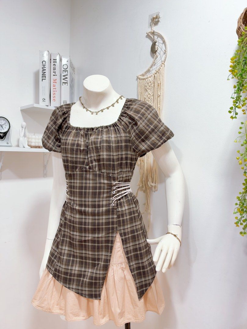 Brown Stripes Side String Dress L1 (Category: Dresses) located in Manila. Submitted by chloereicapsule (Listing ID 1471079592, Image 1). Description: S-M size, thick cotton fabric, garterize puff sleeves, can wear as offshie, color rate 10/10 pm for other inquiries .