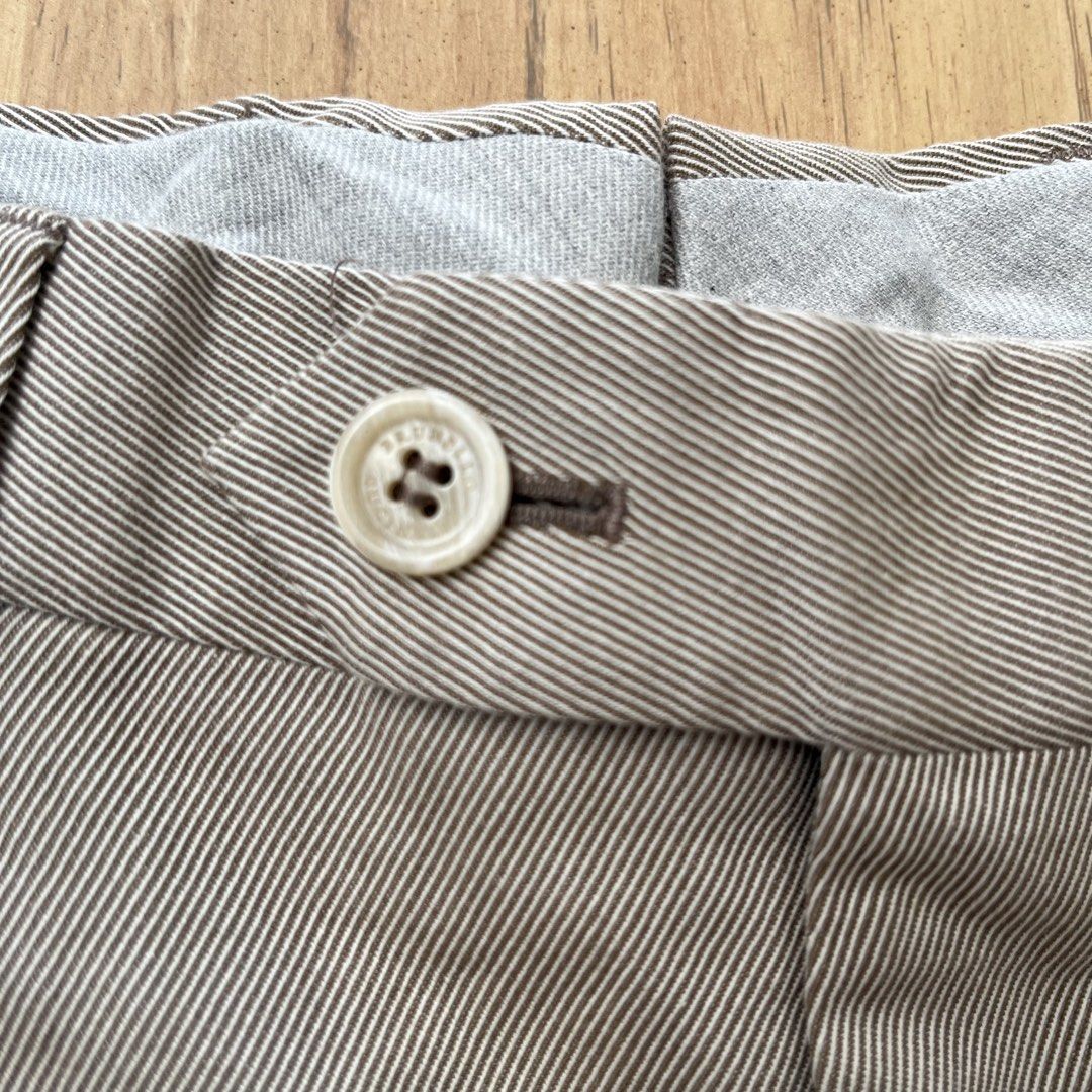 BRUNELLO CUCINELLI LINEN (Category: Trousers) located in Manila. Submitted by kramice (Listing ID 1471010534, Image 2). Description: WTS❗️ Brunello Cucinelli Linen Trouser Exce Condi Length 37 Width 16 Hem 6.