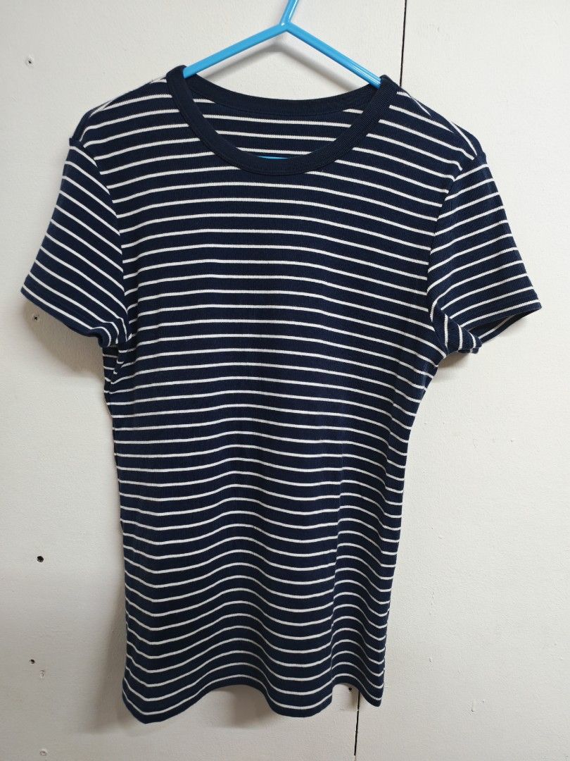 Large Bundle 15pcs - Uniqlo / Apple & Eve / Folded & Hung / Others (Category: Dresses) located in Pasig City. Submitted by she_declutters_ph (Listing ID 1470996394, Image 2). Description: Selling as a bundle. Everything was purchases brand new, and max of use is around 5x, except for the dresses na upto 2x ko lang nagamit. RFS: Di na po kasya. Carousell only allow 10 photos. But this bundle includes more clothes (tops, bottoms, dresses and others