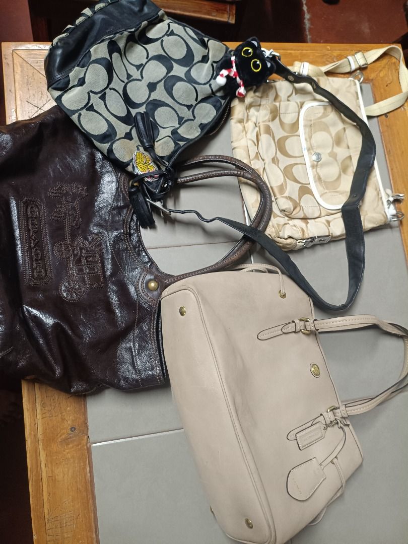 Bundle Coach (Category: Luxury Bags & Wallets) located in Batangas. Submitted by krista071867642 (Listing ID 1470992629, Image 2). Description: - all original - coded - with etiketa .