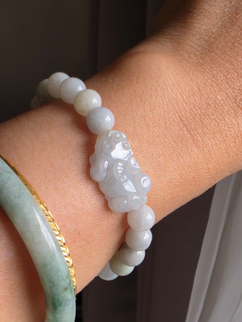 Burma Jadeite jade Pixui bracelet (Category: Bracelets) located in Manila. Submitted by cavalierdolls (Listing ID 1470959261, Image 1). Description: 6mm burma jadeite Jade Pixui with certificate.
