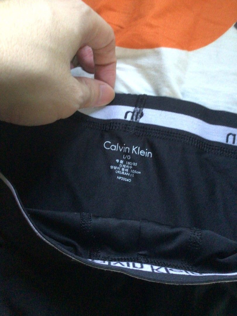 Calvin Klein Black Boxer Briefs (Category: Underwear) located in General Trias. Submitted by dunht (Listing ID 1471081836, Image 2). Description: size 33-36, from us bale.