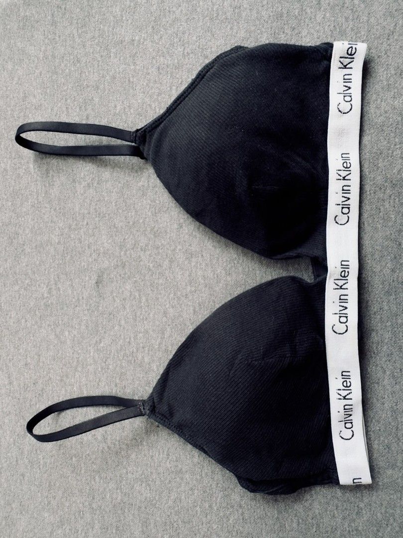 Calvin Klein bralette padded M 34C/36B (Category: Undergarments & Loungewear) located in Llanera. Submitted by expresclothing (Listing ID 1471062953, Image 3). Description: .