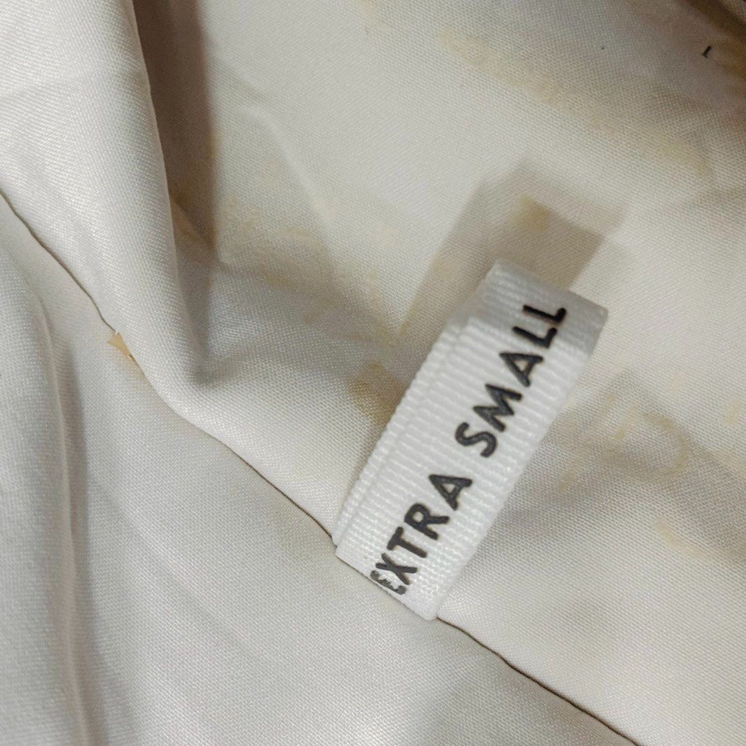 CALVIN KLEIN Performance GORPCORE Technical UTILITY TECHWEAR Y2K SOFTSHELL Hooded Jacket WHITE XS 19x22 (Category: Coats, Jackets and Outerwear) located in Dasmarinas. Submitted by yg_swoosh (Listing ID 1471007913, Image 2). Description: > PRE-LOVED / NEEDS WASHING. NO OTHER ISSUES. CALVIN KLEIN Performance GORPCORE Technical UTILITY TECHWEAR Y2K SOFTSHELL Hooded Jacket WHITE XS 19x22 #Gorpcore #Streetwear #Minimalist #CleanBoy #Workwear #Casual 
