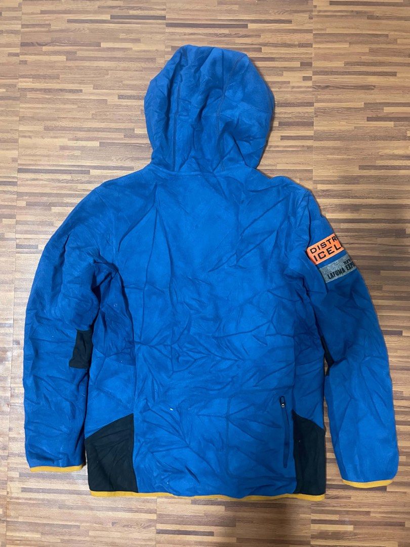 Camping/outdoor/hiking jacket (Category: Coats, Jackets and Outerwear) located in Mandaue City. Submitted by condz-16 (Listing ID 1470986557, Image 3). Description: Trail-Ready Fleece Jacket 🔥🏕️ Conquering the cold has never been this affordable. Check out this stylish and warm Lafuma Expedition hooded fleece jacket—a must-have for hikers, campers, and outdoor lovers! Size: Medium (Width: 20” | Length: 25”) Excellent for cold weather & high-alt