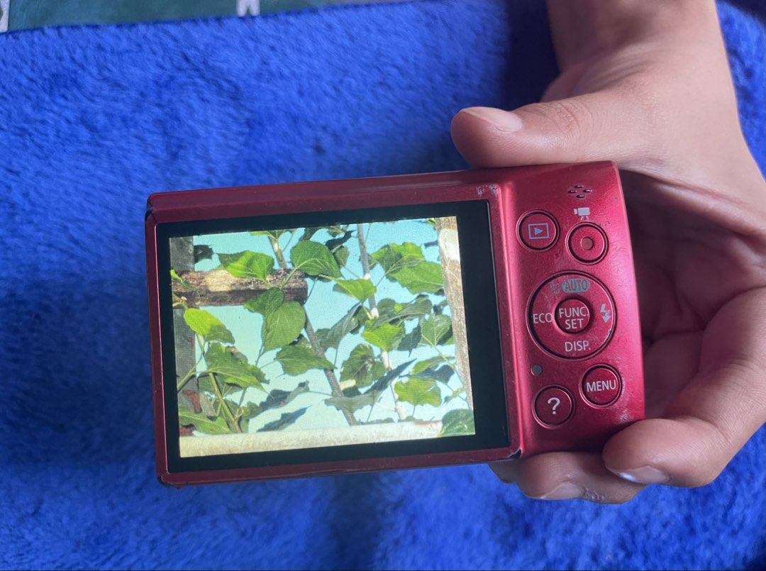 Canon Ixus 155 (Category: Cameras) located in Manila. Submitted by mishalx (Listing ID 1471066710, Image 3). Description: ୨୧ CANON IXUS 155 (g7x dupe) ୨୧ ୨୧ Price: ₱6,999 (negotiable) ୨୧ Perfect for cute digicam shots, selfies, travel, and everyday memories! 🎀📷 ₊˚⊹♡ Specifications: ୨ৎ 20 megapixels ୨ৎ 10x optical zoom ୨ৎ 24mm wide-angle lens ୨ৎ 2.7-inch LCD screen ୨ৎ optical image stabilizer ୨ৎ HD 720p video recording ୨ৎ built-in flash ୨ৎ face 