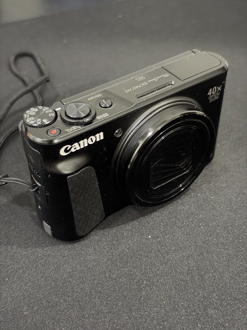 Canon SX740 hs (Category: Cameras) located in Cebu City. Submitted by renny_008 (Listing ID 1470994236, Image 1). Description: NEGOTIABLE.